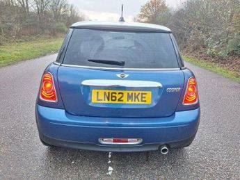 MINI Hatch 1.6 Cooper Hatchback 3dr Petrol (122 ps)