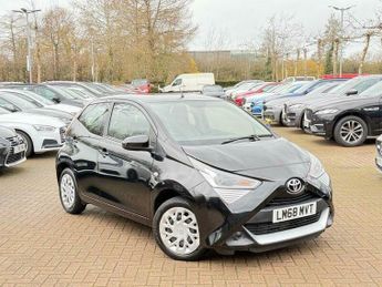 Toyota AYGO 1.0 VVT-i x-play x-shift Euro 6 5dr
