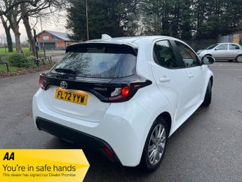 Toyota Yaris ICON (1 OWNER-WARRANTY)