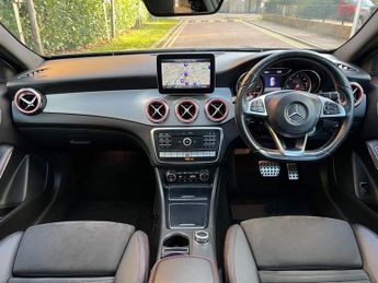 Mercedes GLA GLA 220 D 4MATIC AMG LINE PREMIUM PLUS