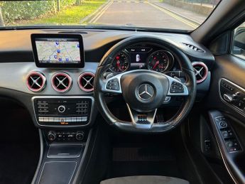 Mercedes GLA GLA 220 D 4MATIC AMG LINE PREMIUM PLUS