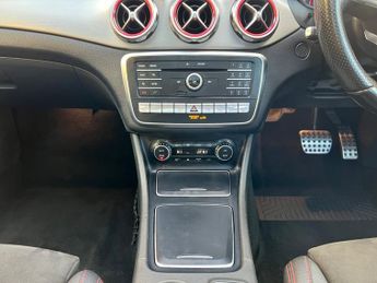 Mercedes GLA GLA 220 D 4MATIC AMG LINE PREMIUM PLUS