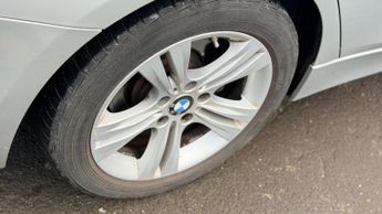 BMW 3 SERIES 2.0 330e 7.6kWh Sport Saloon 4dr Petrol Plug-in Hybrid Auto Euro