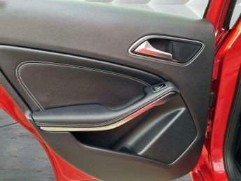 Mercedes-Benz A Class 1.5 A180d Sport (Premium) 7G-DCT Euro 6 (s/s) 5dr