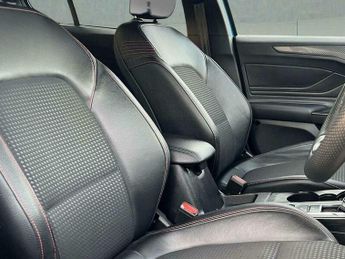 Ford Focus 1.5T EcoBoost ST-Line X Auto Euro 6 (s/s) 5dr