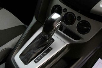 Ford Focus 1.6 Zetec Powershift Euro 5 5dr