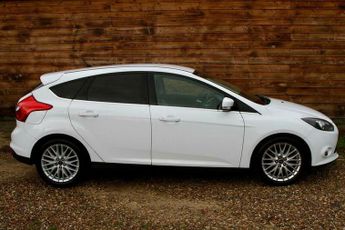 Ford Focus 1.6 Zetec Powershift Euro 5 5dr
