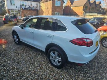Porsche Cayenne 3.6 SUV 5dr Petrol TiptronicS 4WD Euro 5 (s/s) (300 ps)