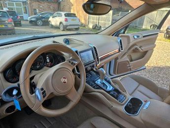 Porsche Cayenne 3.6 SUV 5dr Petrol TiptronicS 4WD Euro 5 (s/s) (300 ps)