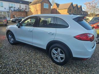 Porsche Cayenne 3.6 SUV 5dr Petrol TiptronicS 4WD Euro 5 (s/s) (300 ps)