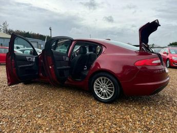 Jaguar XF 2.2d Luxury Auto Euro 5 (s/s) 4dr