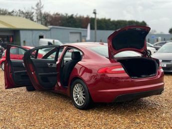 Jaguar XF 2.2d Luxury Auto Euro 5 (s/s) 4dr