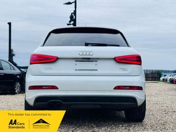 Audi Q3 2.0 TFSI S line SUV 5dr Petrol S Tronic 4WD quattro Euro 5 (s/s)