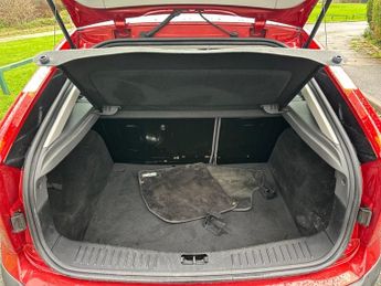 Ford Focus LX 16V