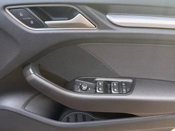 Audi A3 1.5 TFSI CoD Sportback S Tronic Euro 6 5dr 147BHP