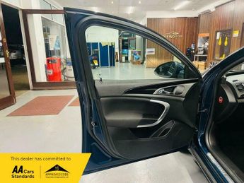 Vauxhall Insignia 2.0 CDTi SRi Auto Euro 5 5dr