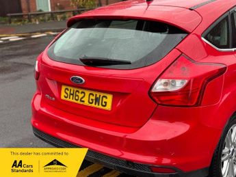 Ford Focus 1.6 Titanium Powershift Euro 5 5dr