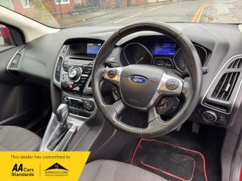 Ford Focus 1.6 Titanium Powershift Euro 5 5dr