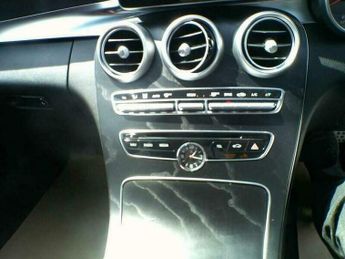 Mercedes-Benz C Class 2.1 C300dh AMG Line (Premium) G-Tronic+ Euro 6 (s/s) 5dr