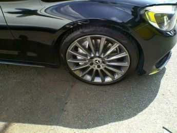 Mercedes-Benz C Class 2.1 C300dh AMG Line (Premium) G-Tronic+ Euro 6 (s/s) 5dr