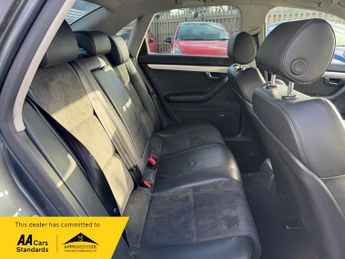 Audi A4 FSI QUATTRO S LINE