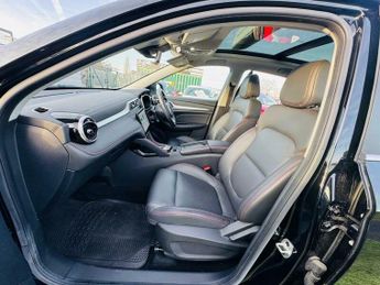 MG ZS 72.6kWh Trophy Long Range Auto 5dr