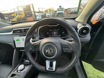 MG ZS 72.6kWh Trophy Long Range Auto 5dr