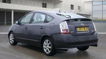 Toyota Prius 1.5 T Spirit Hatchback 5dr Petrol Hybrid CVT (104 g/km, 76 bhp)