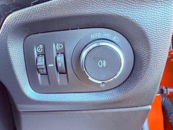 Vauxhall Corsa 1.2 Turbo SE Nav Premium Auto Euro 6 (s/s) 5dr