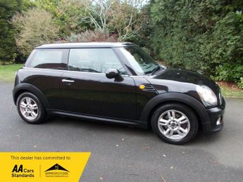 MINI Hatch 1.6 Cooper D Hatchback 3dr Diesel Manual Euro 5 (s/s) (112 ps)