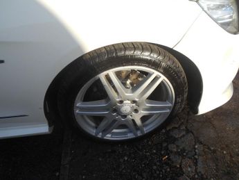 Mercedes E Class 2011 E200 CDI BLUEEFFICIENCY SPORT ED125