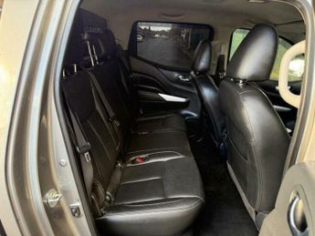 Nissan Navara 2.3 dCi Tekna Auto 4WD Euro 6 4dr