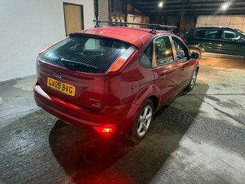 Ford Focus 1.6 Zetec 5dr