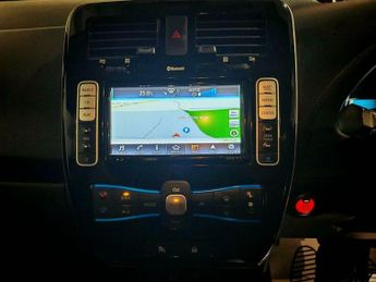 Nissan Leaf 30kWh Tekna Auto 5dr