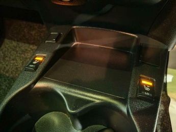 Nissan Leaf 30kWh Tekna Auto 5dr