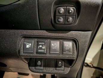Nissan Leaf 30kWh Tekna Auto 5dr