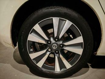 Nissan Leaf 30kWh Tekna Auto 5dr