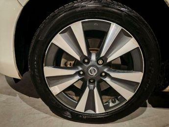 Nissan Leaf 30kWh Tekna Auto 5dr