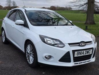 Ford Focus 1.0T EcoBoost Zetec Navigator Euro 5 (s/s) 5dr