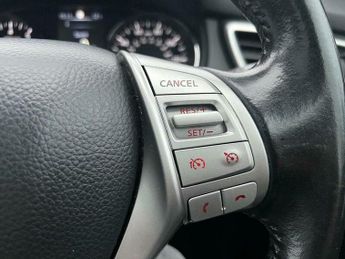 Nissan Qashqai 1.2 DIG-T n-tec+ XTRON 2WD Euro 6 (s/s) 5dr