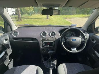 Ford Fusion Fusion + Auto 5 Gears Suv Hatchback