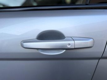 Land Rover Range Rover Evoque 2.0 TD4 SE SUV 5dr Diesel Auto 4WD Euro 6 (s/s) (180 ps)