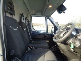 Iveco Daily 3.0D HPI 18V 70C 3450 HiMatic MWB Euro 6 2dr (DRW)