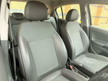 Vauxhall Corsa DESIGN 16V