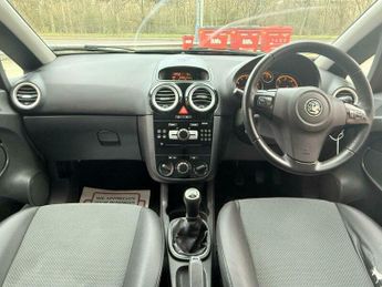Vauxhall Corsa DESIGN 16V
