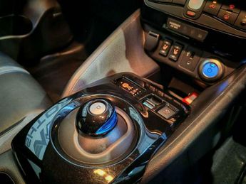 Nissan Leaf 40kWh Tekna Auto 5dr