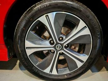 Nissan Leaf 40kWh Tekna Auto 5dr