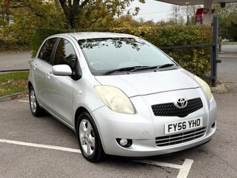 Toyota Yaris VVTI T SPIRIT