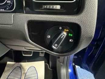 Volkswagen Golf 2.0 Golf R TSi 4Motion Semi-Auto 4WD 5dr