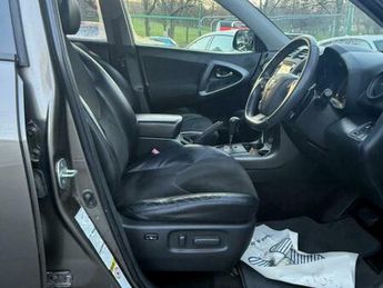 Toyota RAV4 2.2 D-CAT SR Auto 4WD Euro 5 5dr